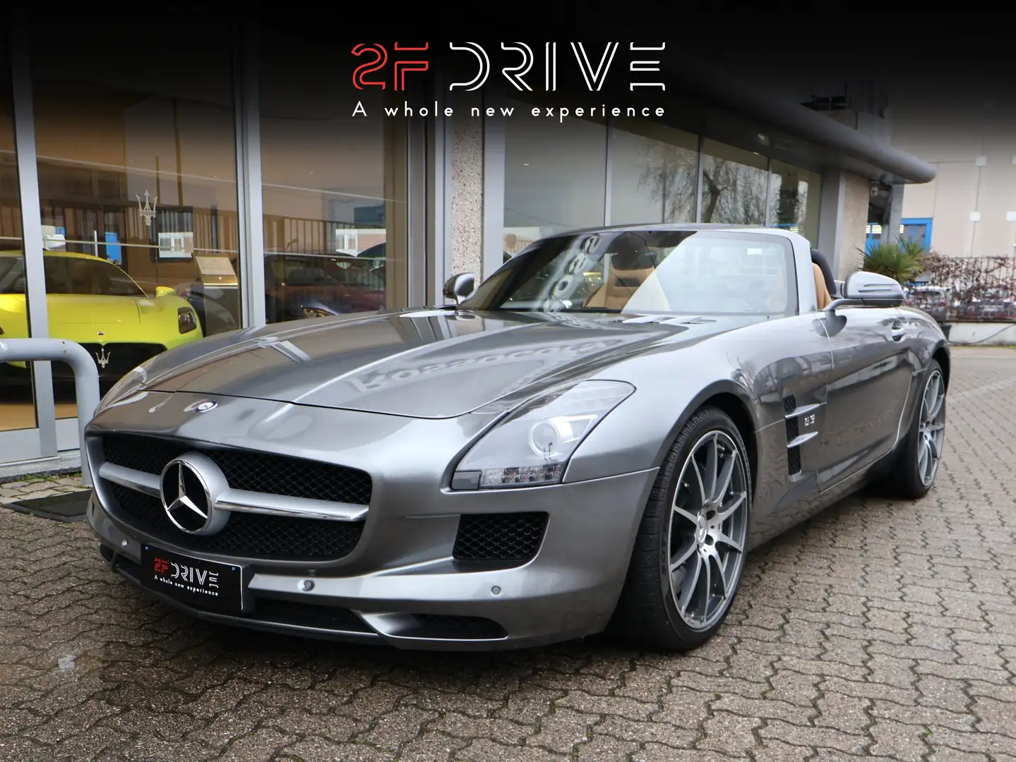 Mercedes-Benz SLS AMG Roadster R197 6.2 V8 Grau - 1