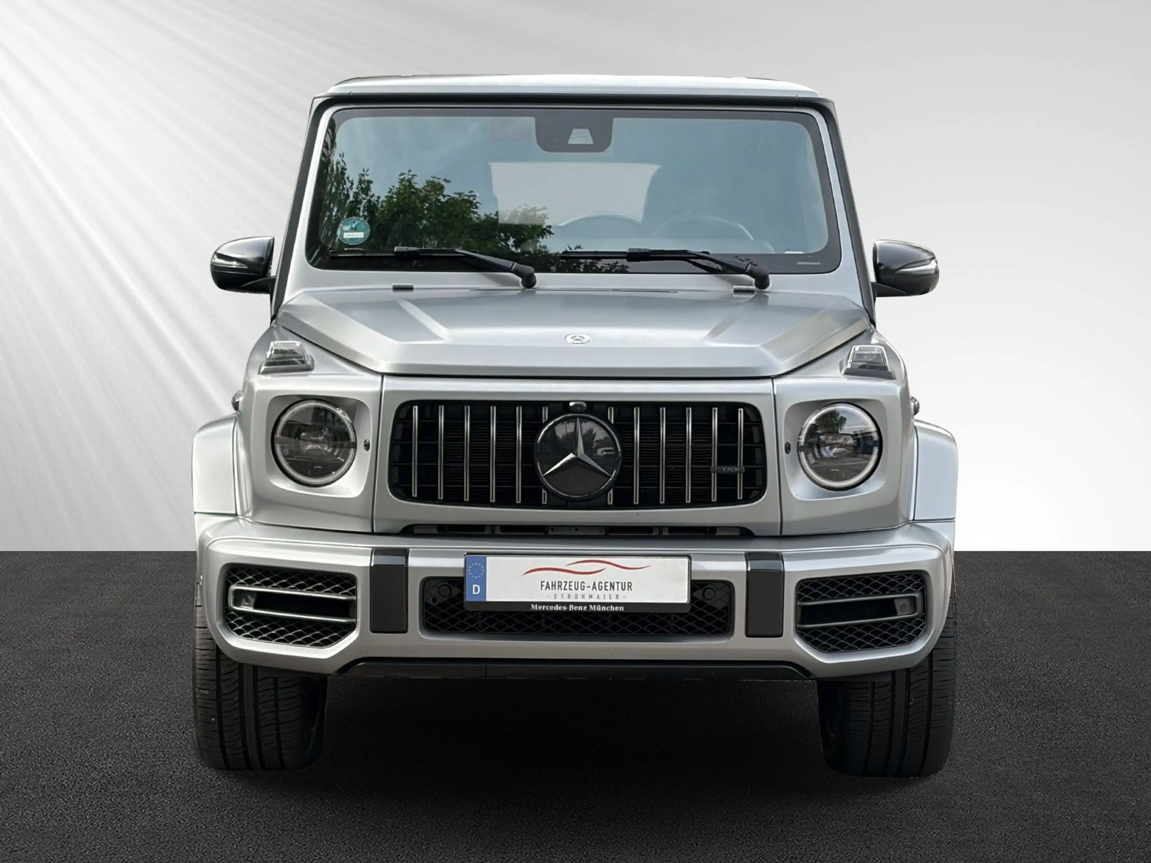 Mercedes-Benz G 63 AMG /BRD/Designo Magno/Driver´s/Night — photo 4