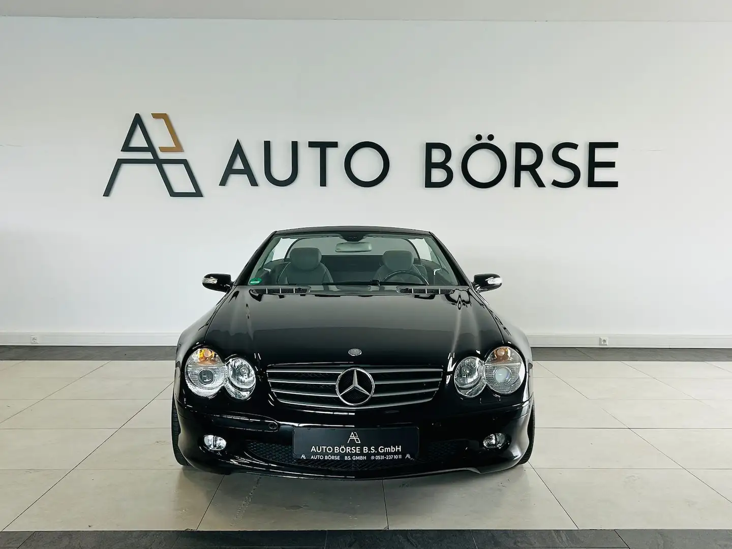 Mercedes-Benz SL 350 NAVI*LEDER*BOSE*SITZBELÜFT*MEMORY*XENON* Чорний - 2