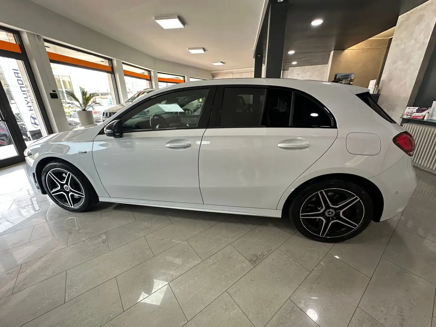 Mercedes-Benz A 250 Premium A 250 E PHEV Blanco - 2