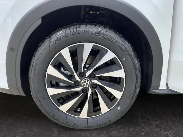 Volkswagen T-Roc view 15
