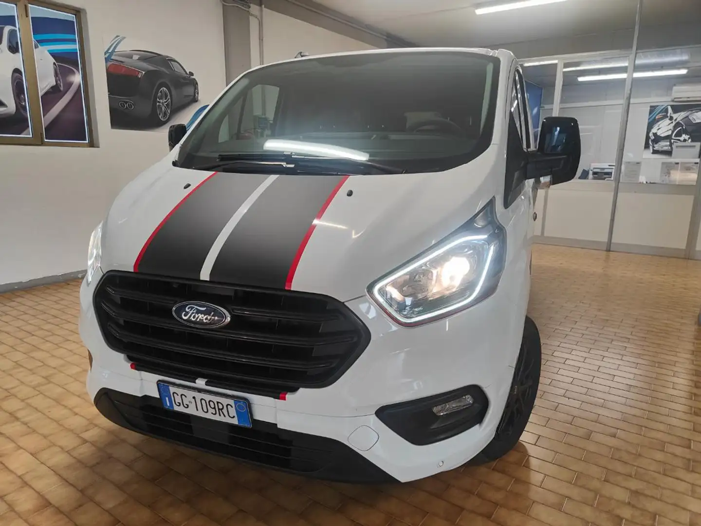 Ford Transit Custom 320 HYBRID-DIESEL 9 POSTI 2021 CC 2.0 Bianco - 2
