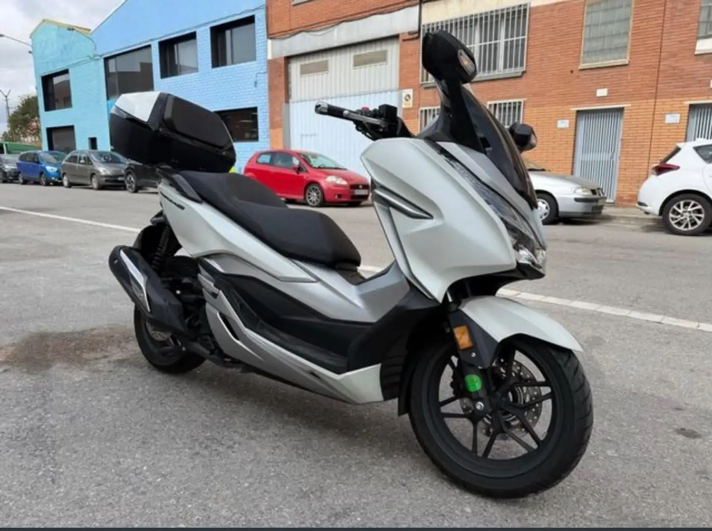 Honda Forza 300 - 1