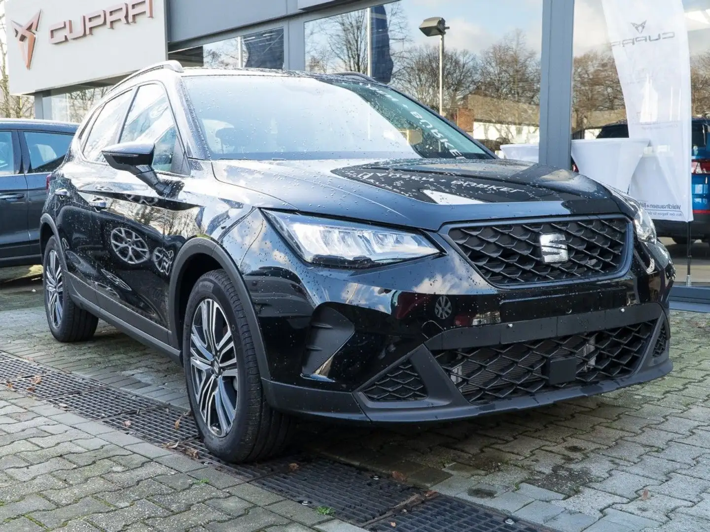 SEAT Arona Style Edition 1.0 TSI DSG NAVI+LED Klima Zwart - 2