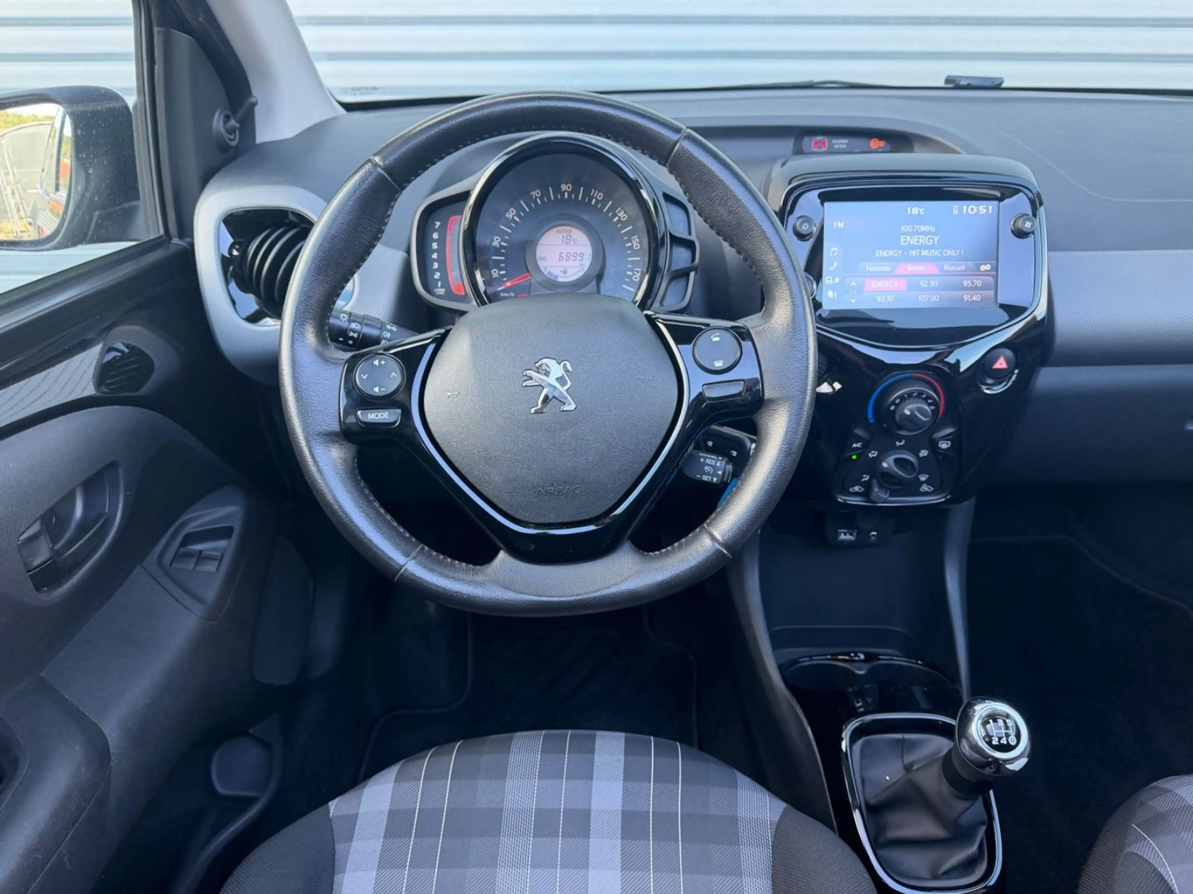 Peugeot 108 TOP Style — photo 7