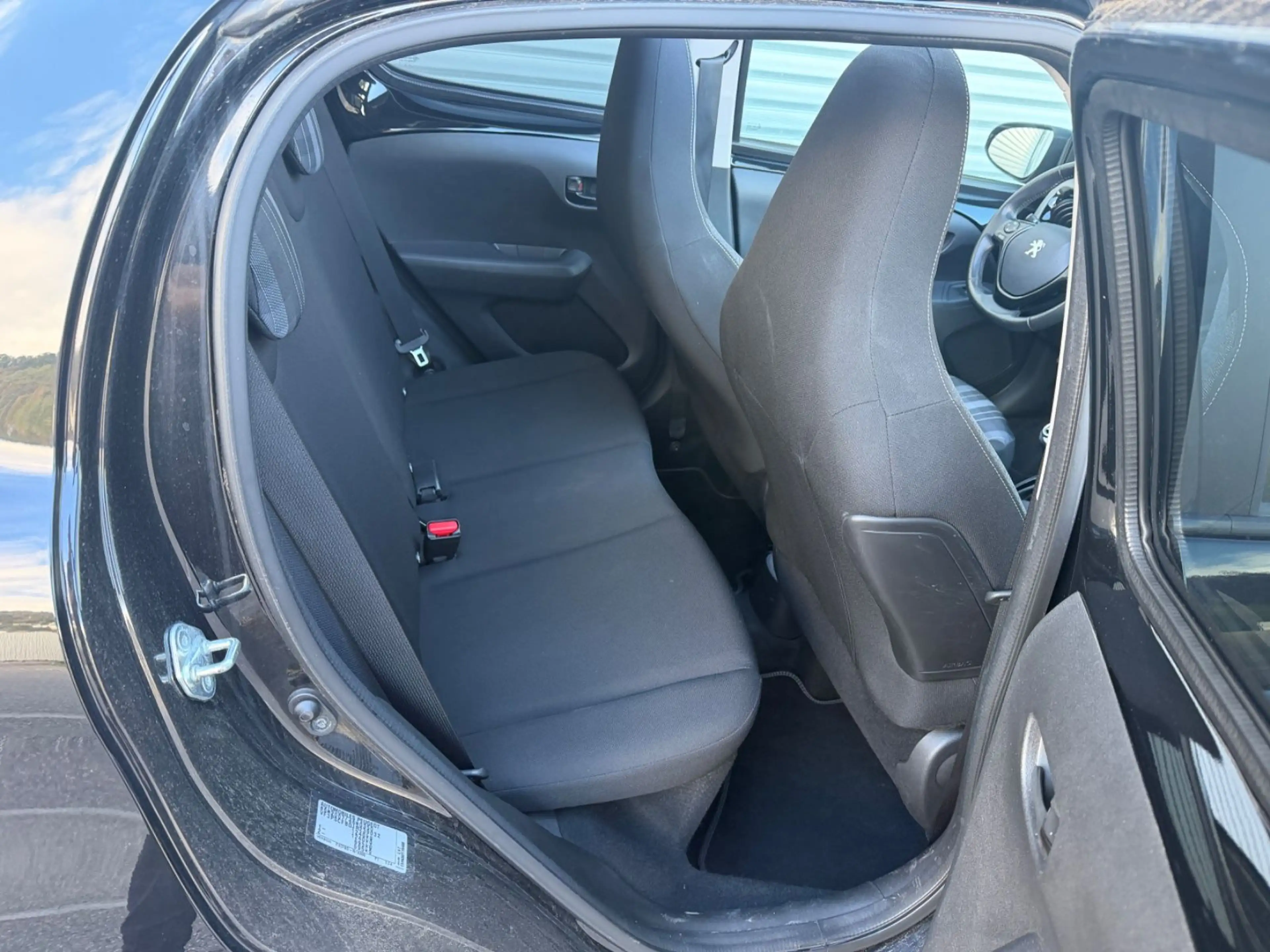 Peugeot 108 TOP Style — photo 12