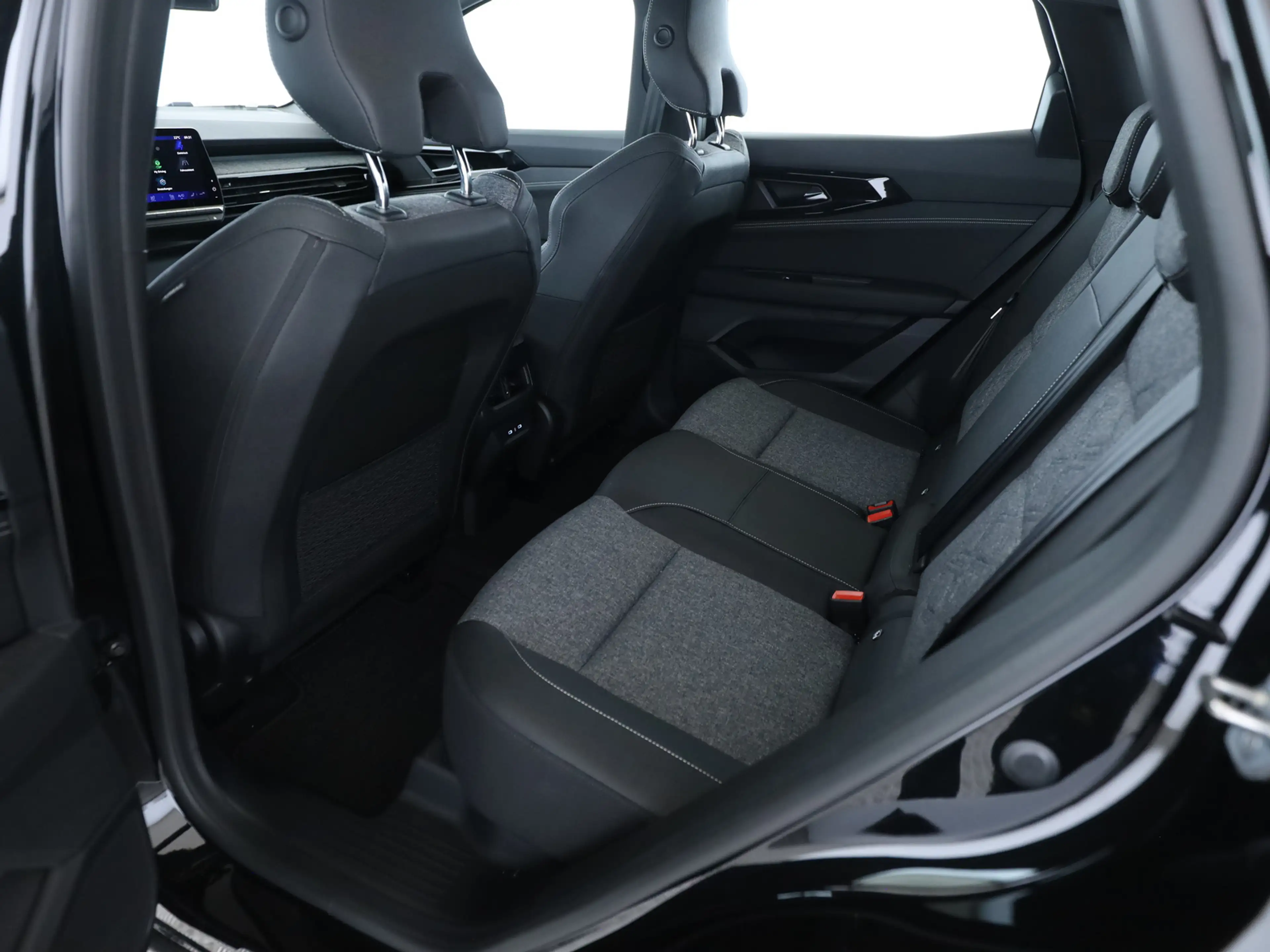 Renault Austral Evolution Full Hybrid E-Tech 200 SHZ PDC — photo 12