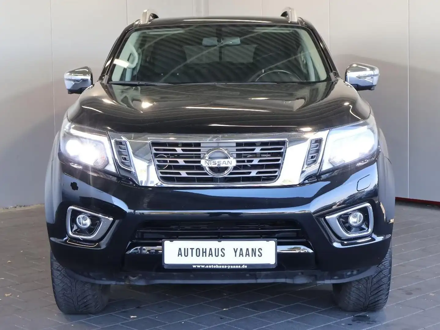 Nissan Navara Navara d.cab N-Connecta 190cv PRONTA CONSEGNA Nero - 2