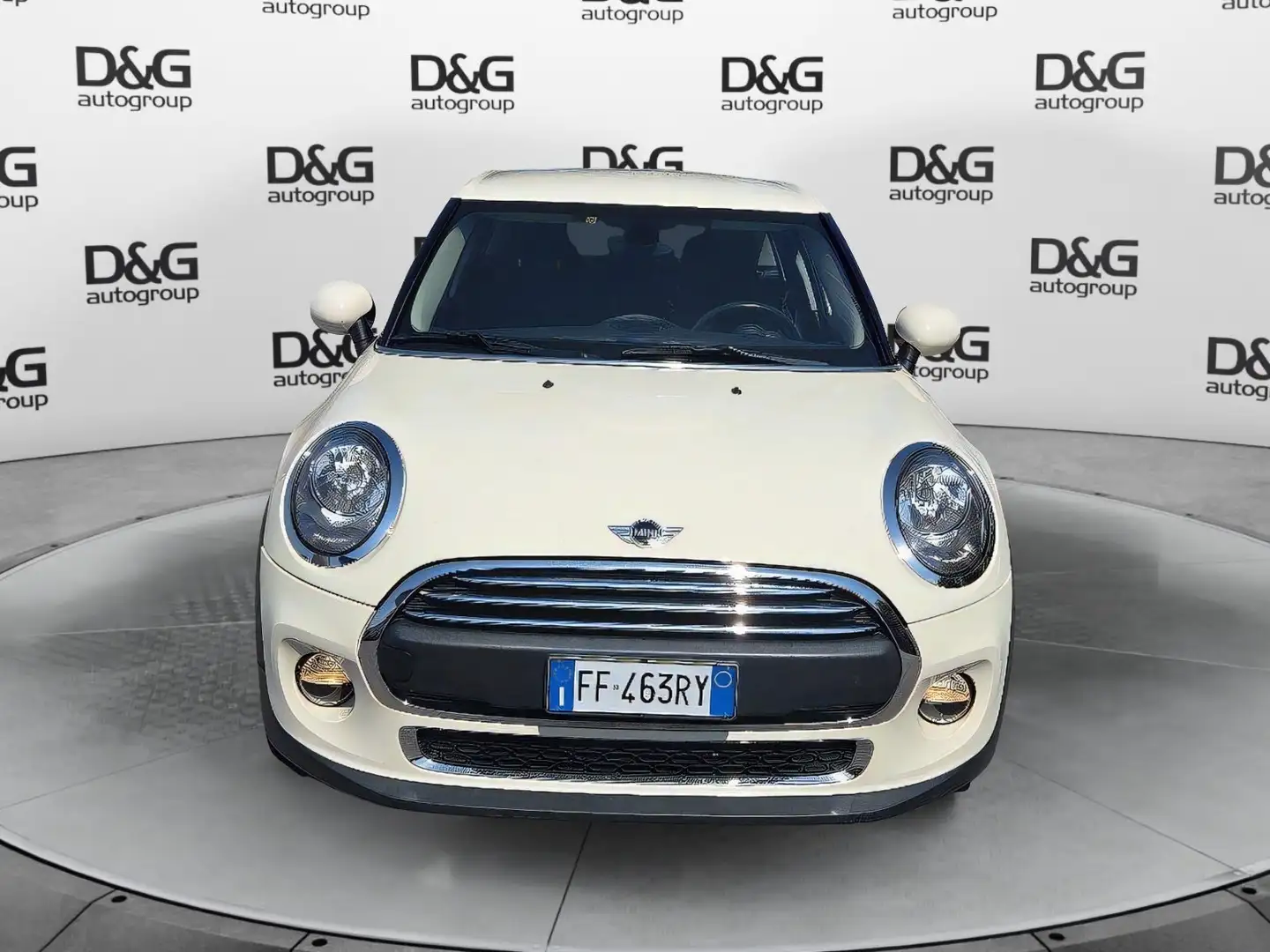 MINI One D Mini 1.5 One D Business 5 porte Bílá - 2