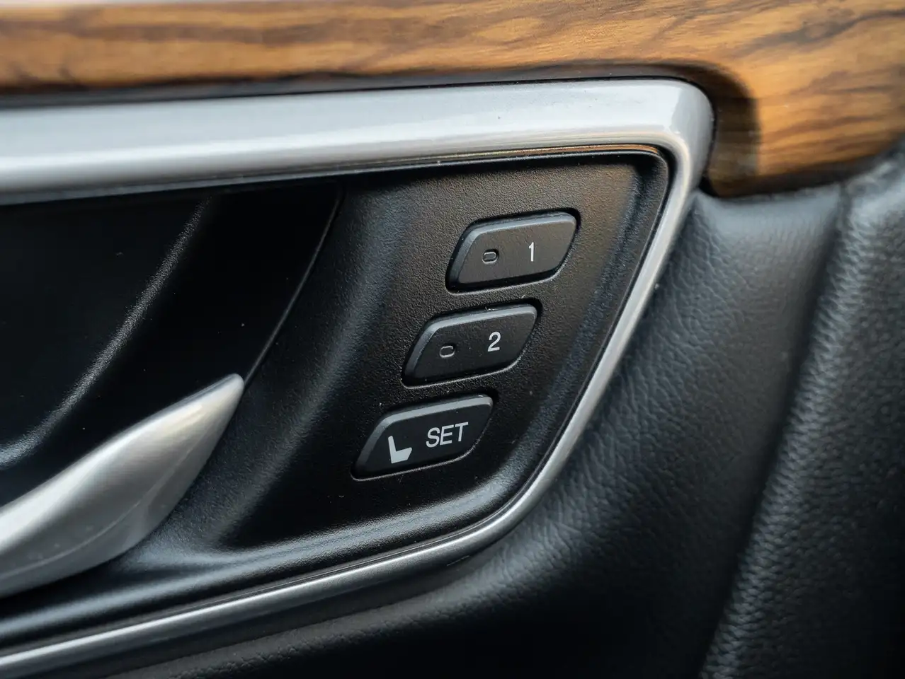 Honda CR-V photo Honda CR-V