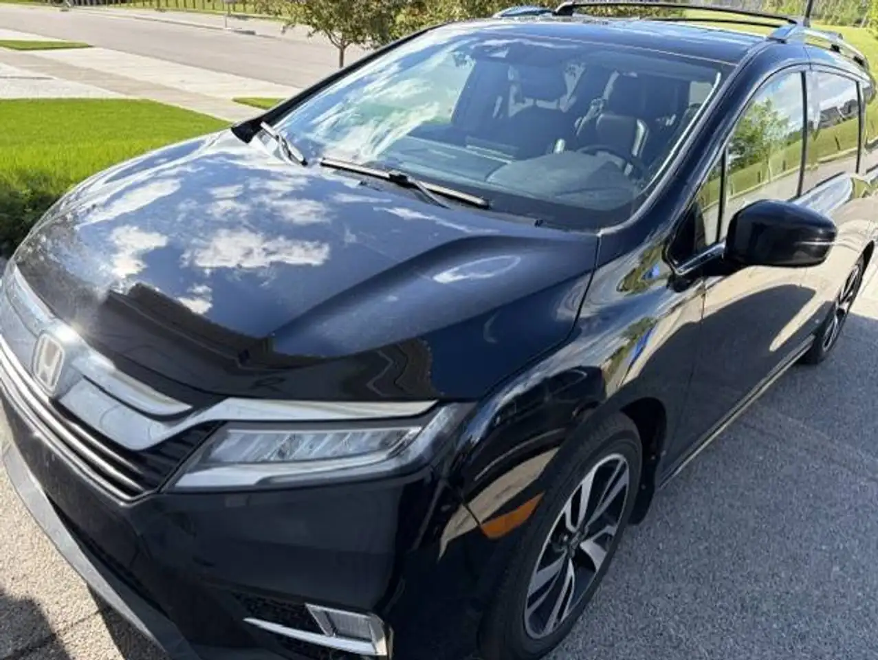 Honda Odyssey снимка Honda Odyssey