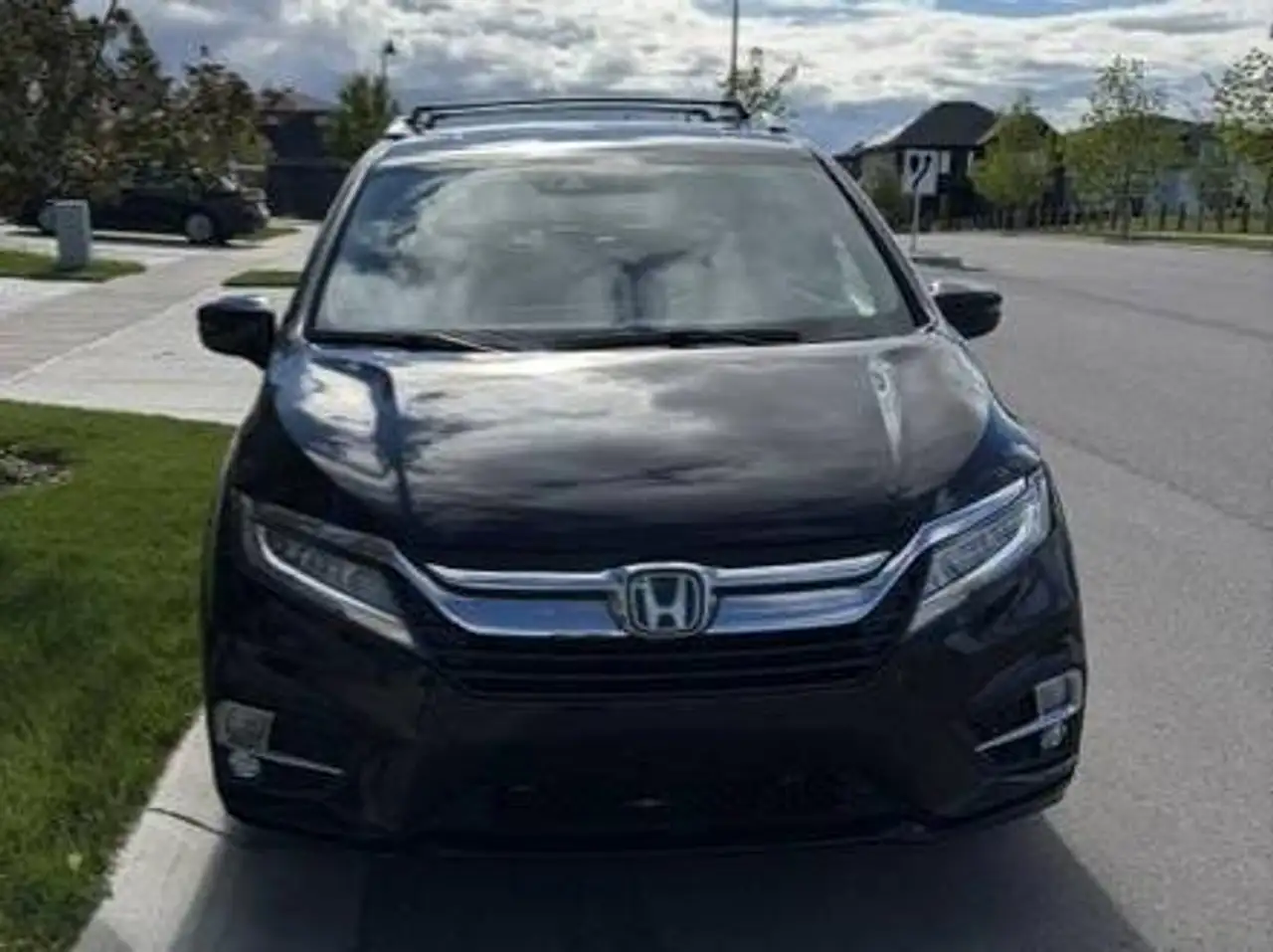 Honda Odyssey снимка Honda Odyssey