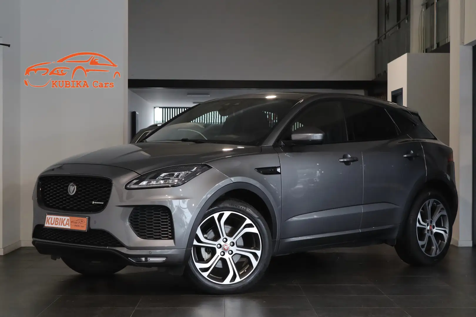 Jaguar E-Pace D150 AWD Chequered Flag DodeH Pano LijnA*BTW* 12M* Gris - 1