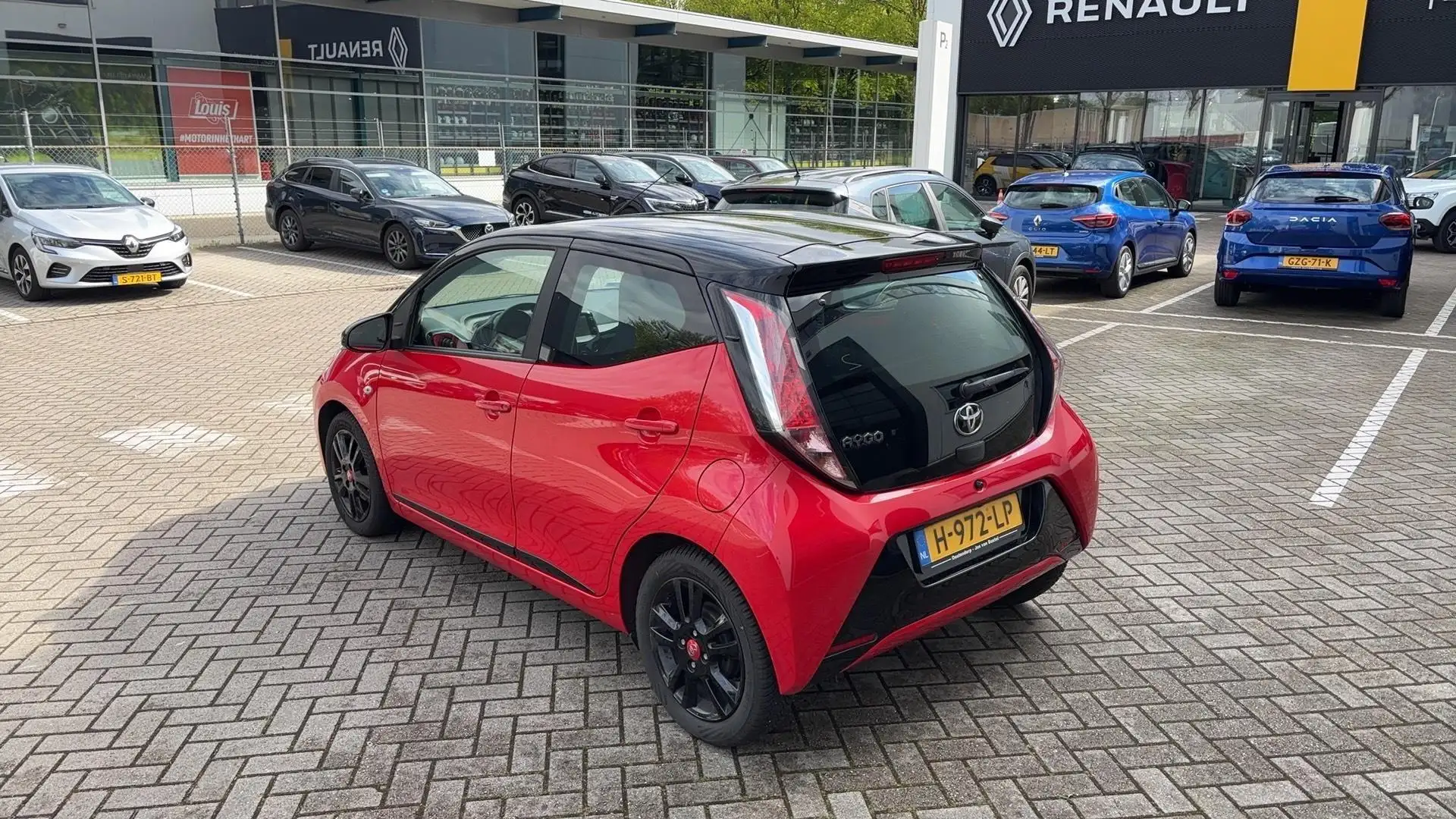 Toyota Aygo 1.0 VVT-i x-cite Rosso - 2