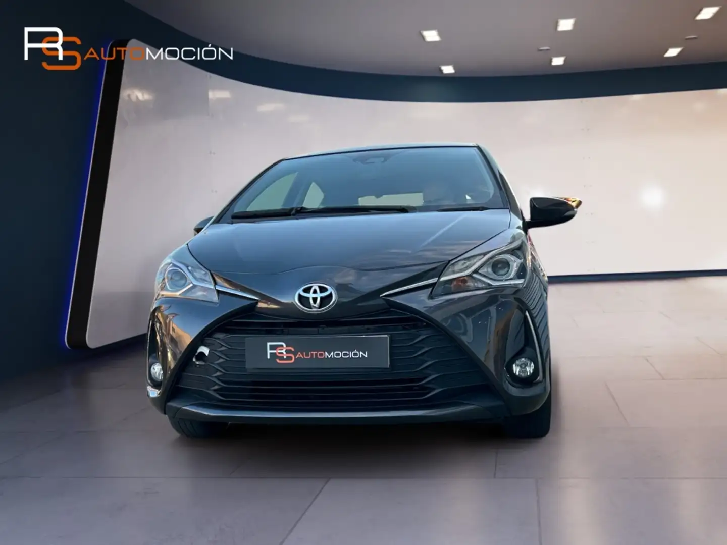 Toyota Yaris 1.0 Active Tech Gris - 2
