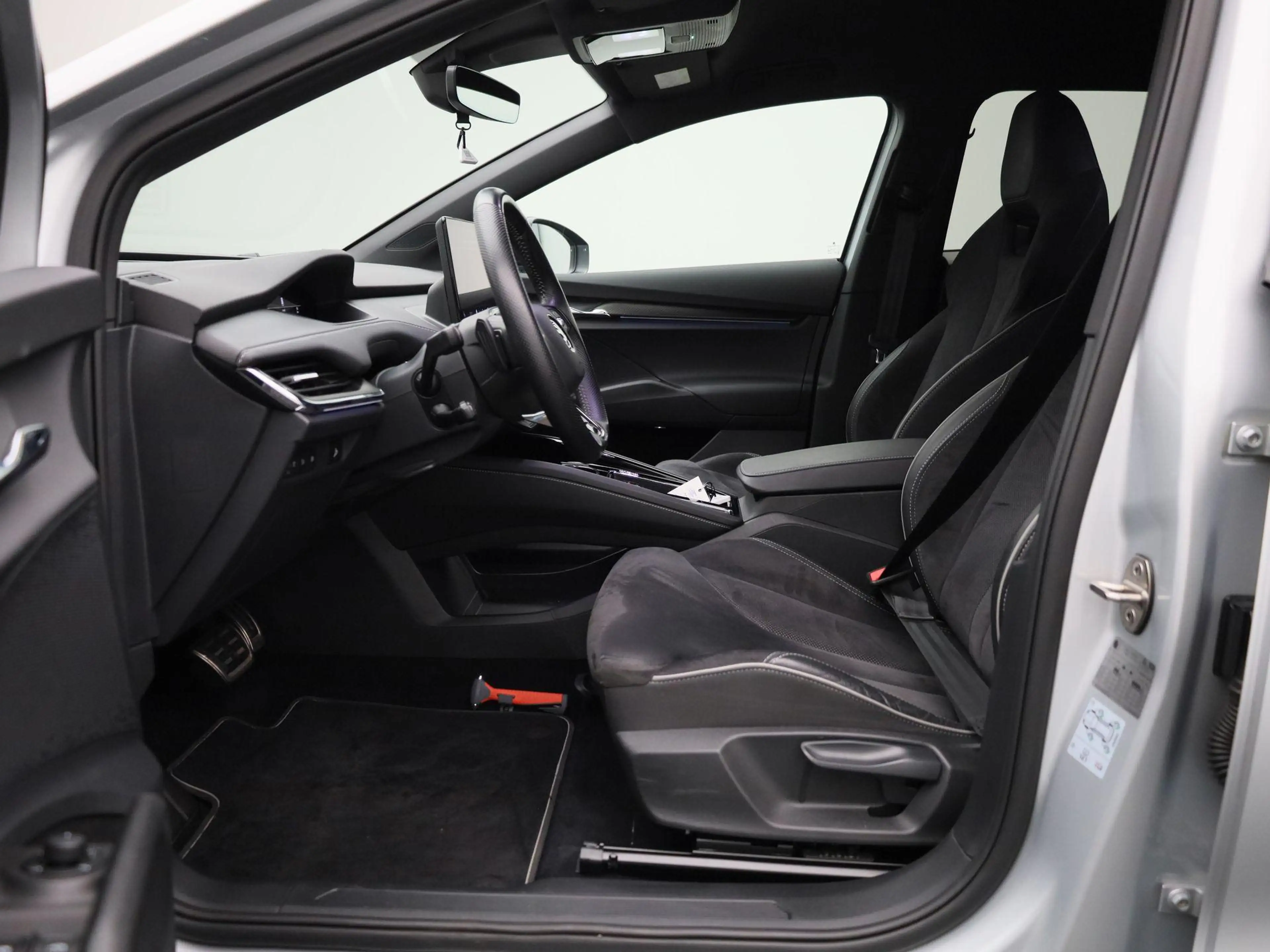 Skoda Enyaq iV 80 Sportline ZETEL- EN STUURWIELVERWARMING | CA — photo 11
