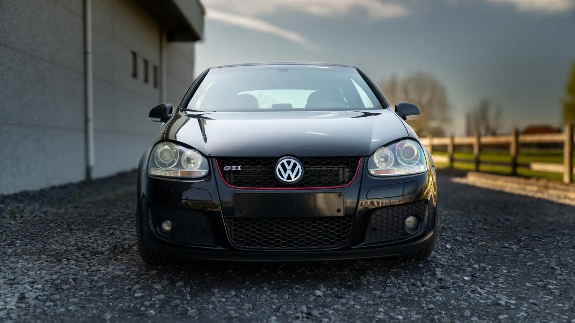 Volkswagen Golf GTI 5. 2.0 Black - 1