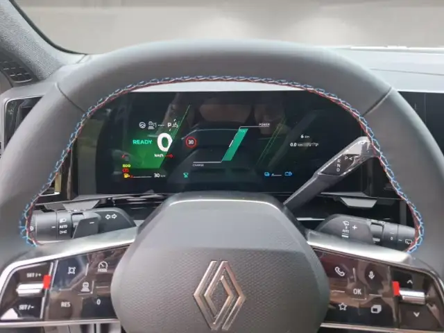 Renault Austral view 8