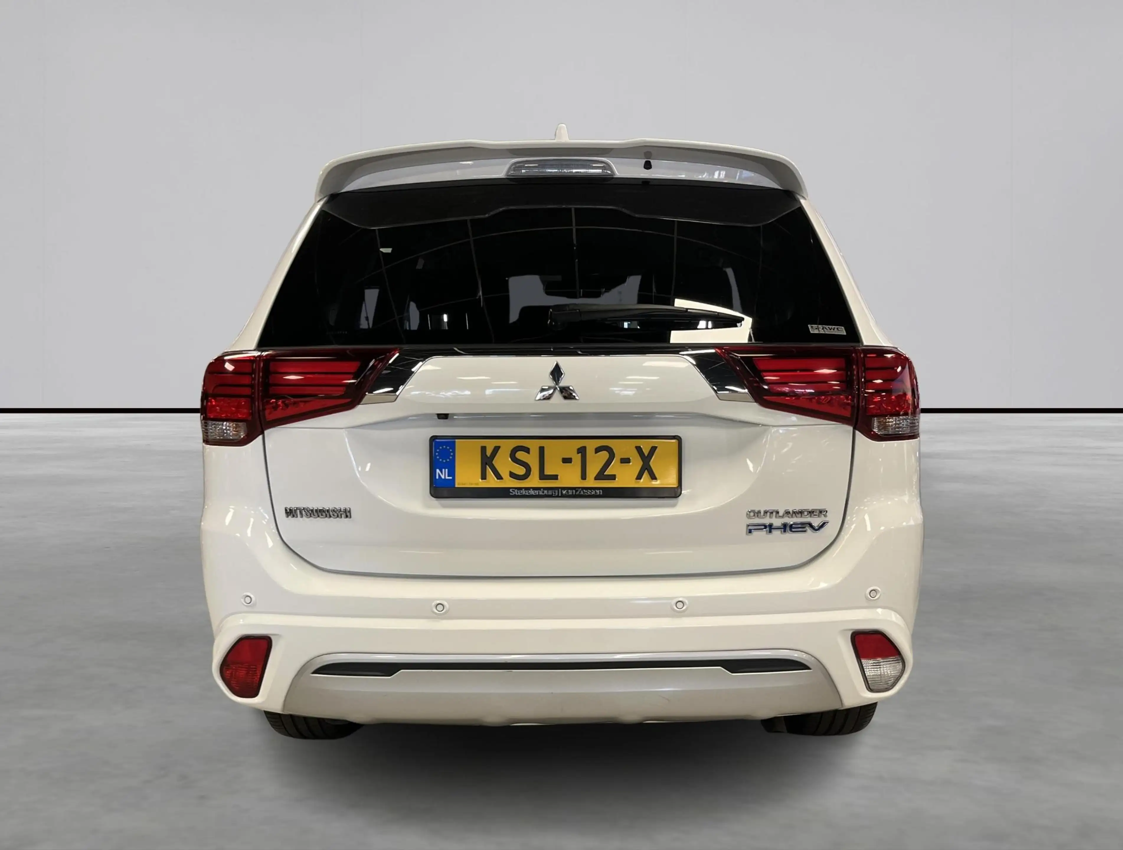 Mitsubishi Outlander 2.4 PHEV Limited adaptieve cruise controle — photo 4