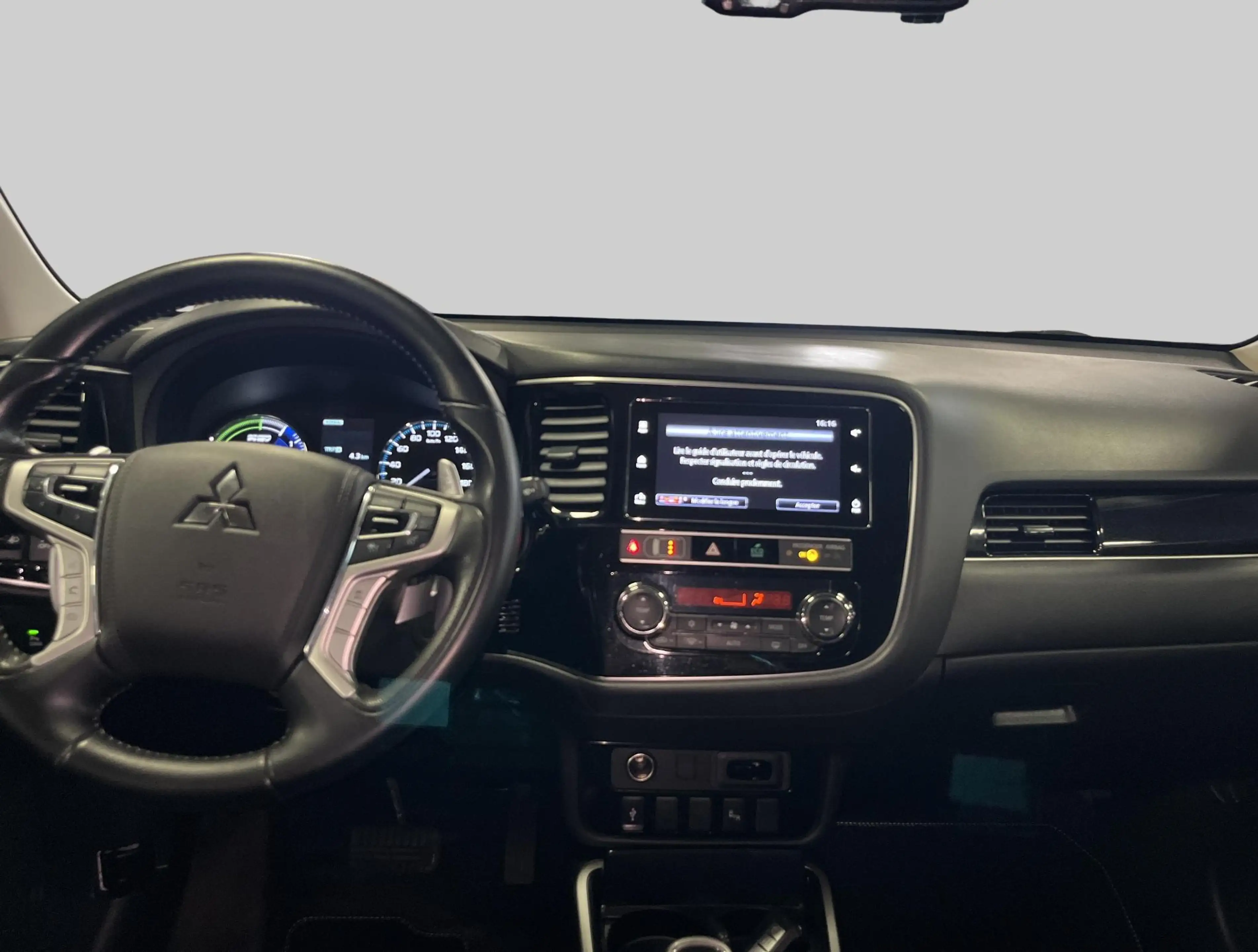 Mitsubishi Outlander 2.4 PHEV Limited adaptieve cruise controle — photo 9