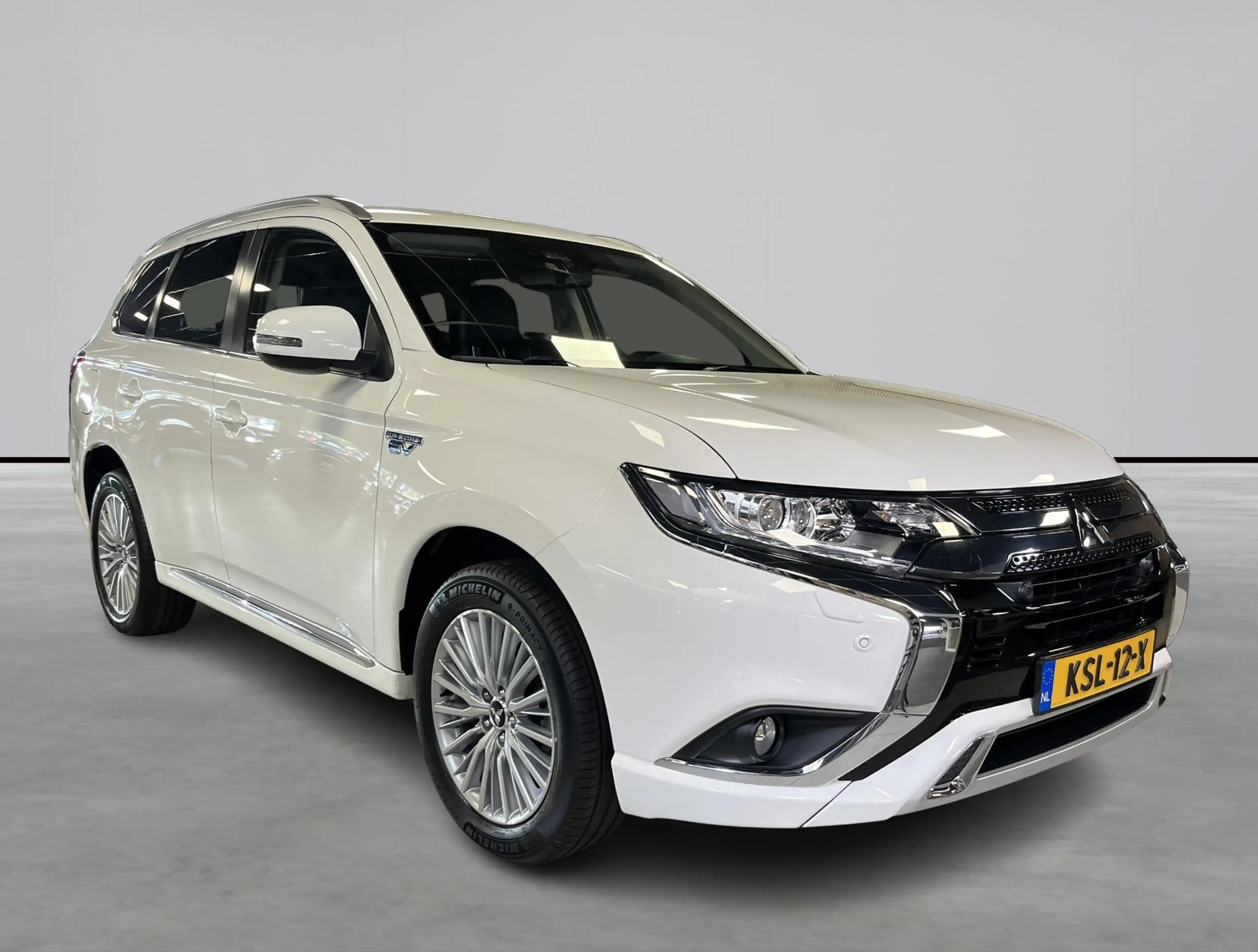 Mitsubishi Outlander 2.4 PHEV Limited adaptieve cruise controle — photo 7