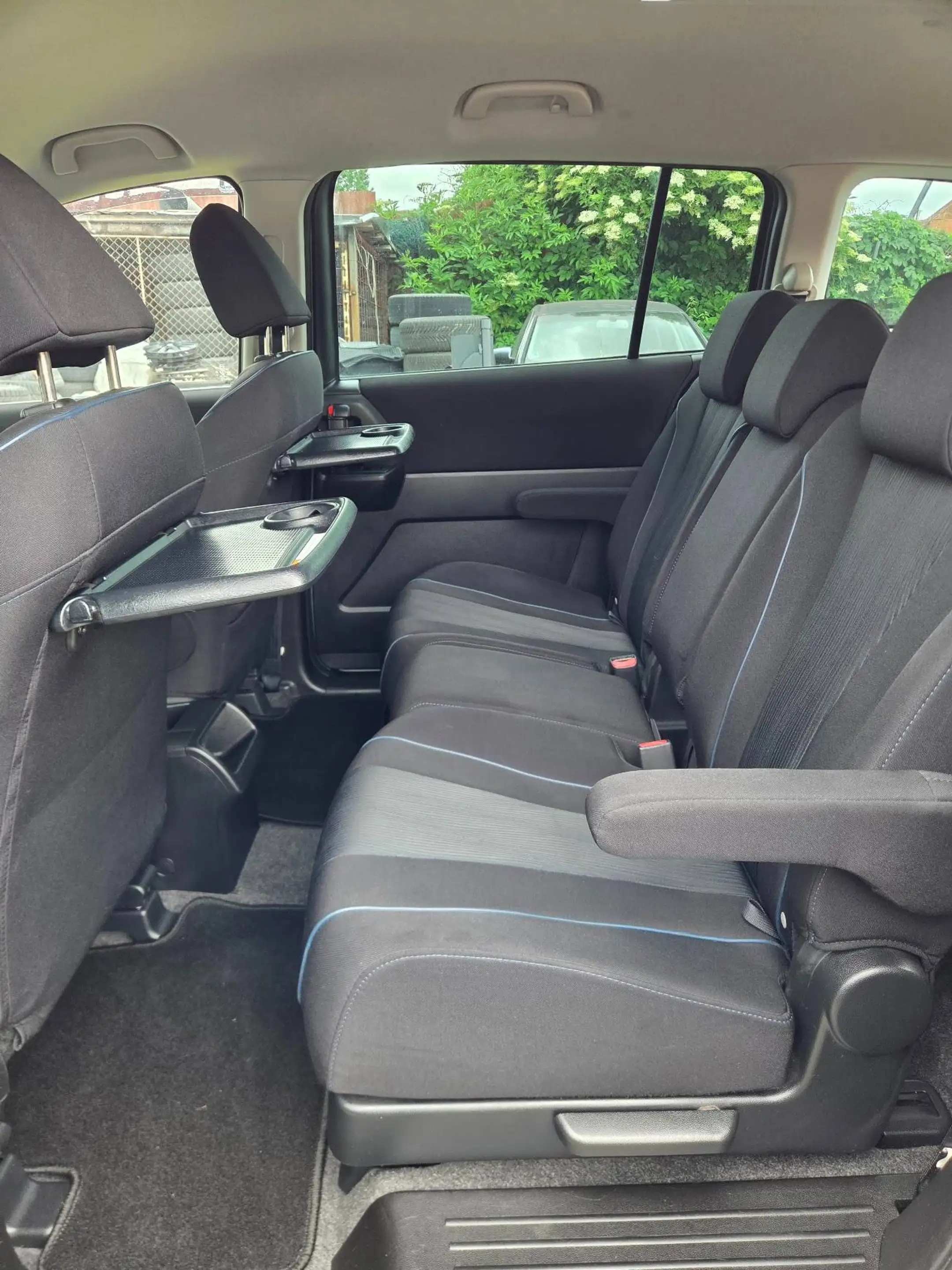 Mazda 5 Center-Line+Navi+8 fach+7 Sitzer+TÜV NEU — photo 11