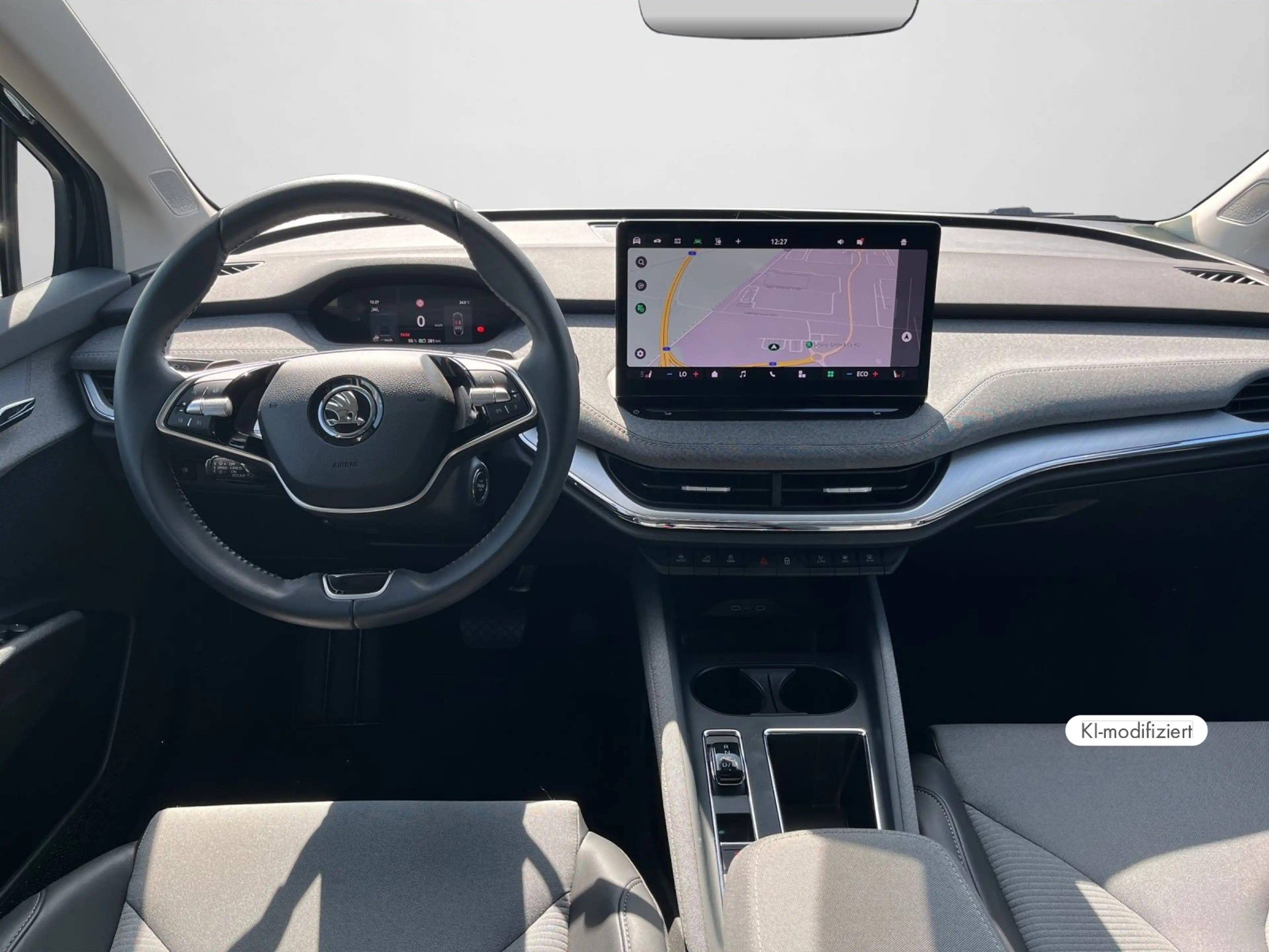 Skoda Enyaq 85 Clever PANO WäPu AHK ACC RFK SHZ — photo 4