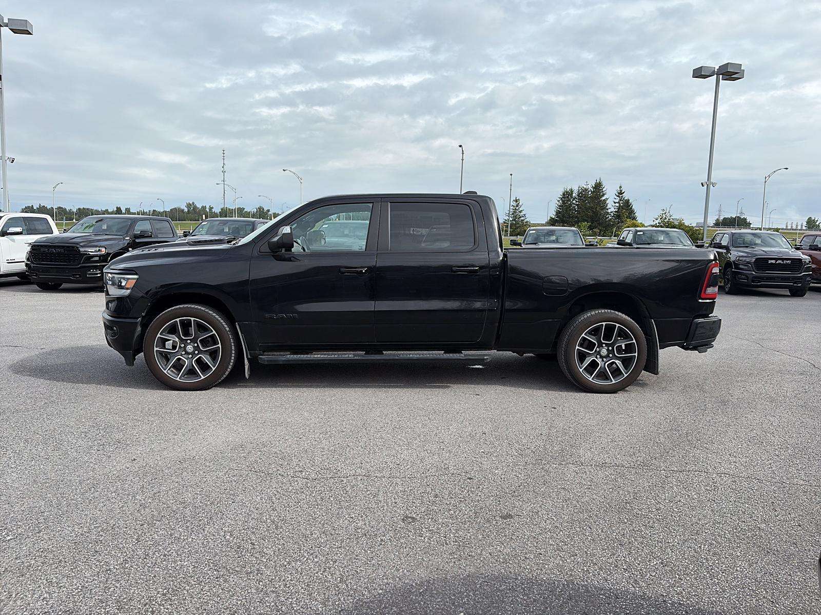 2020 RAM 1500 SPORT + CEW CAB + 5.7 V8 + TOIT OUVRANT + CUIR + E — снимка 1