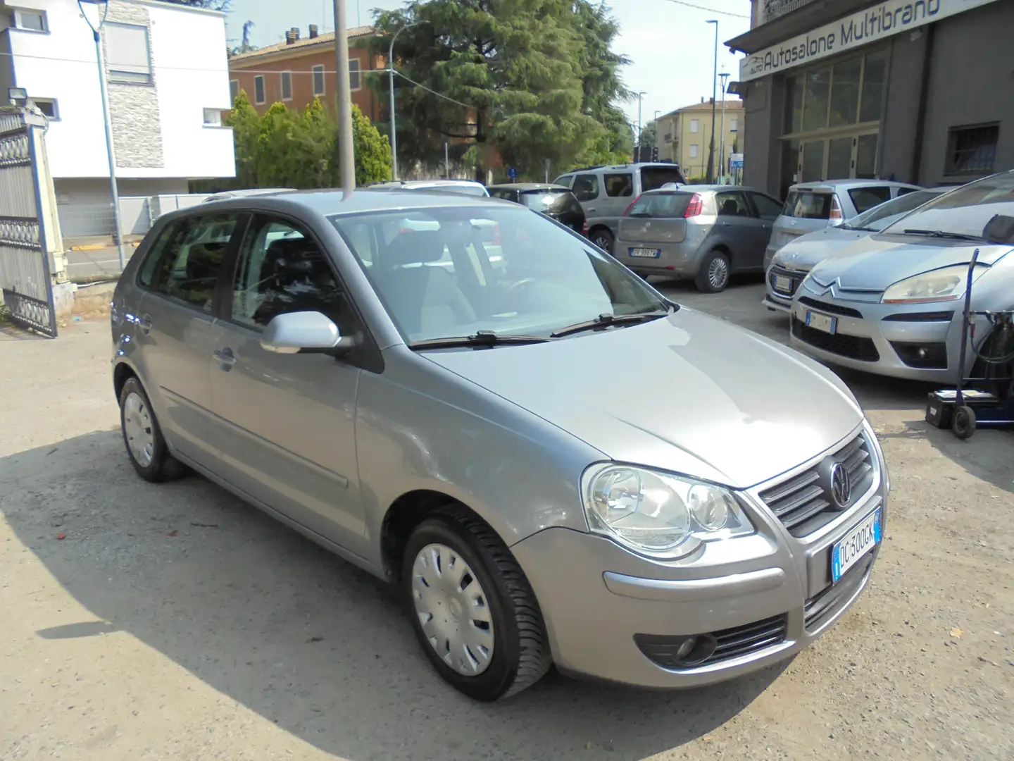 Volkswagen Polo 5p 1.2 Trendline Argento - 1