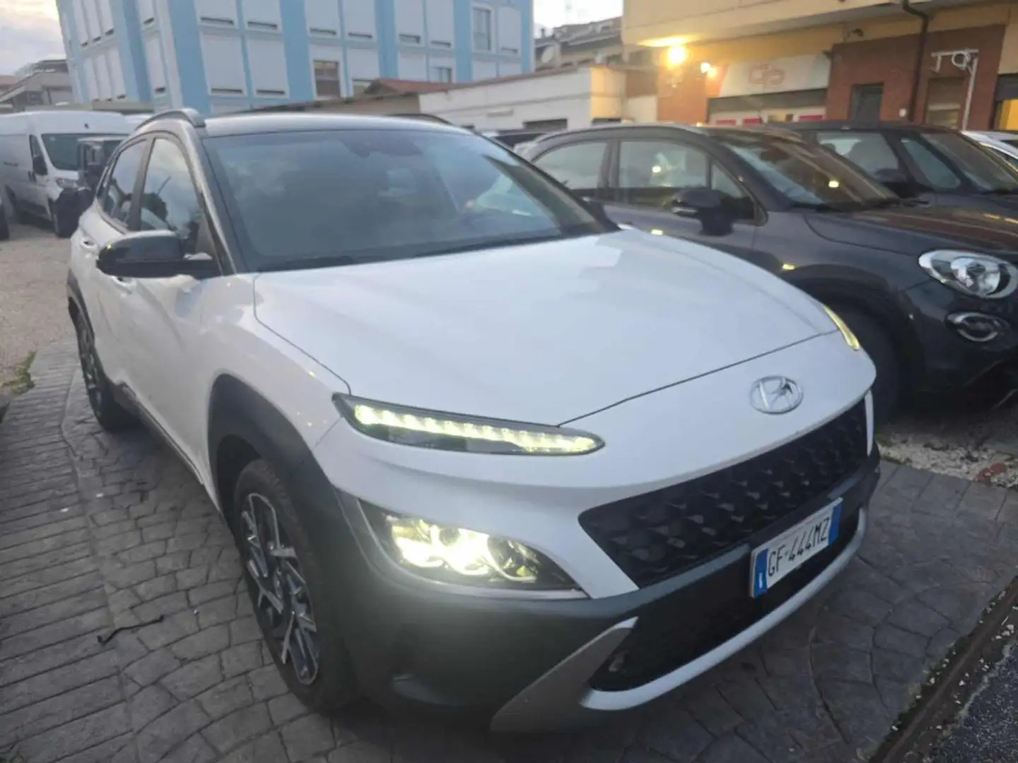 Hyundai KONA 1.6 CRDI Hybrid 48V DCT XLine Blanc - 1