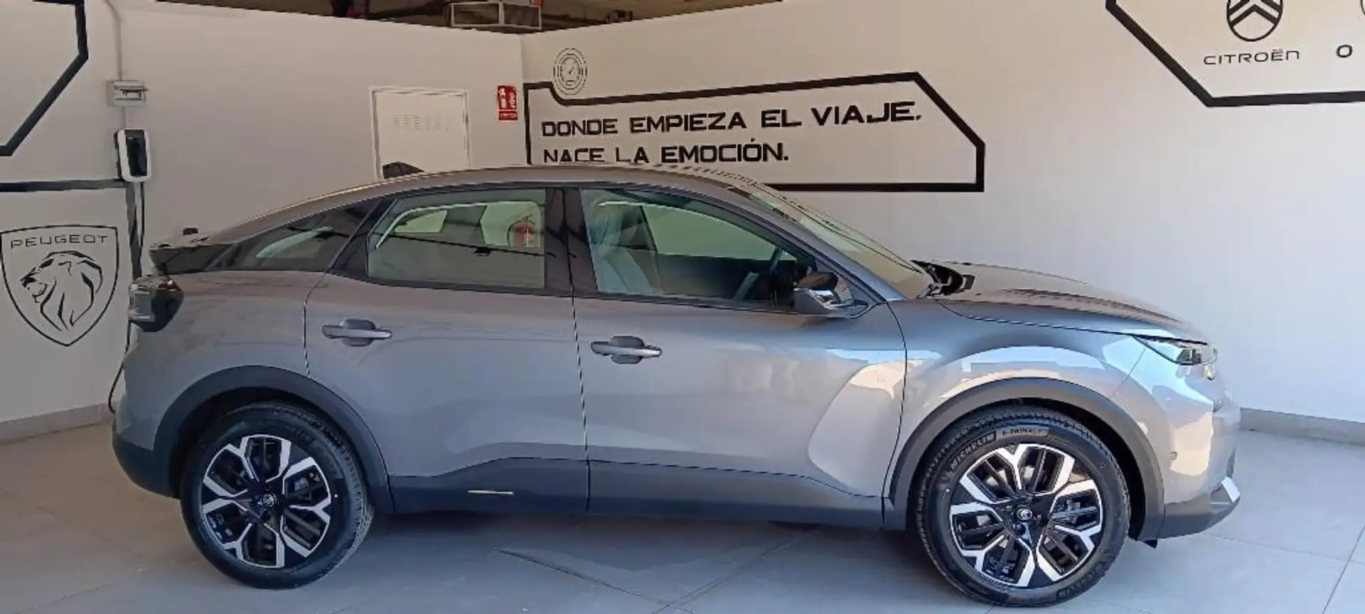 Citroen C4 Hybrid Business Edition eDSC6 145 - 2