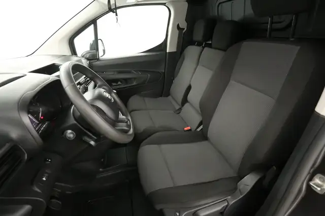 Toyota Proace City view 9