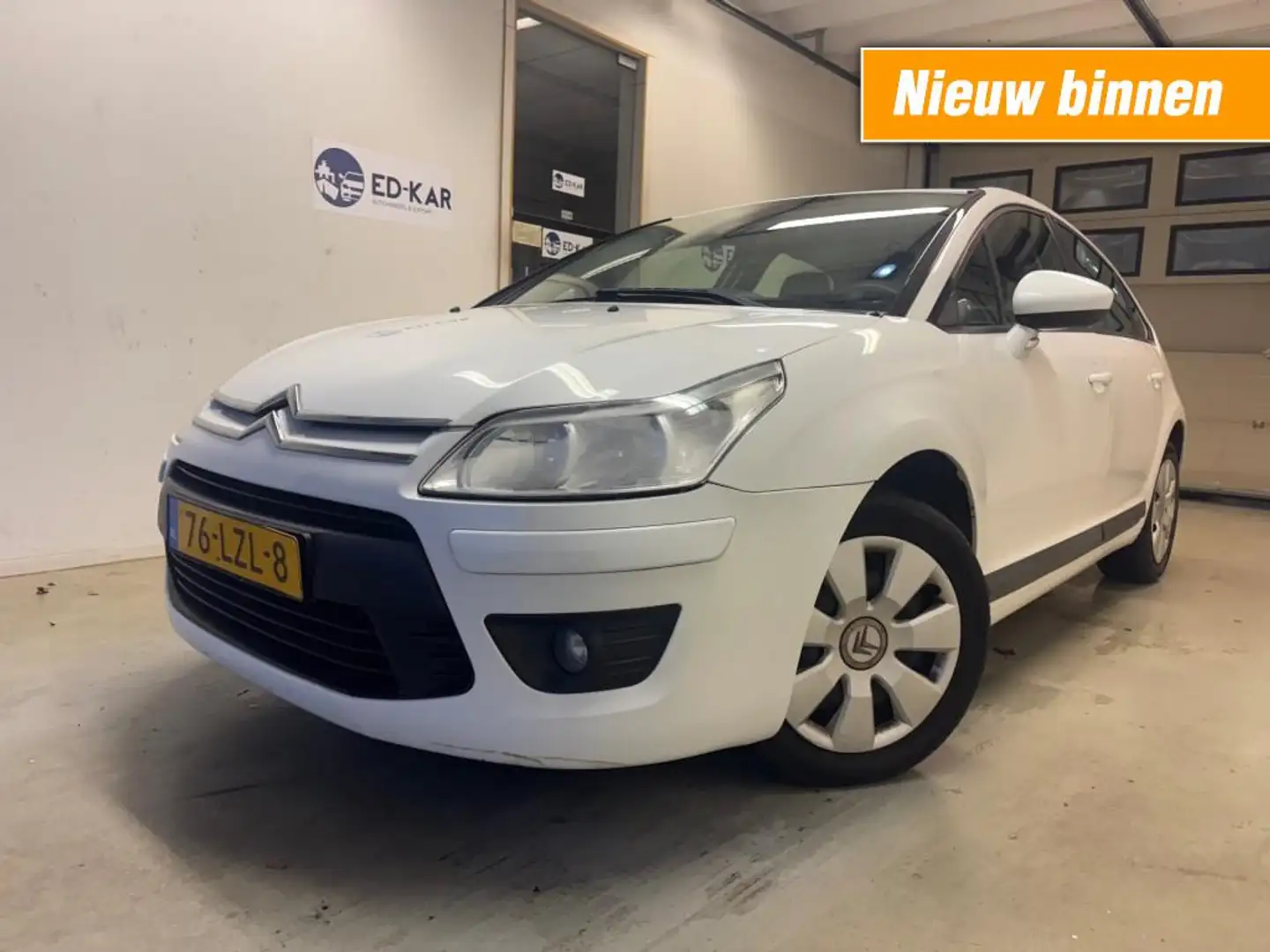 Citroen C4 1.4 16V Anniversaire CLIMA PDC NAP APK GOEDE AUTO Bílá - 1