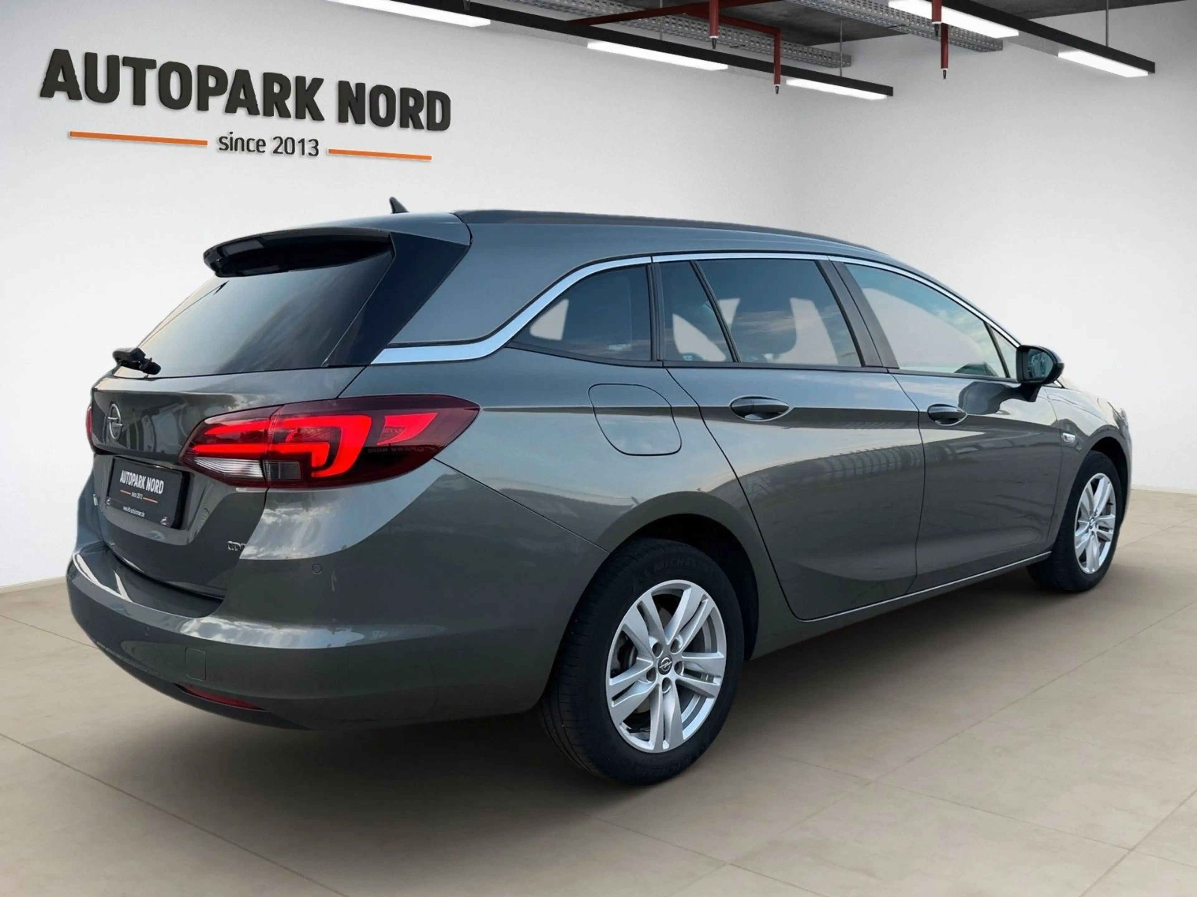 Opel Astra K Sports Tourer Business/LED/SHZ/TEMP/NAVI — photo 4