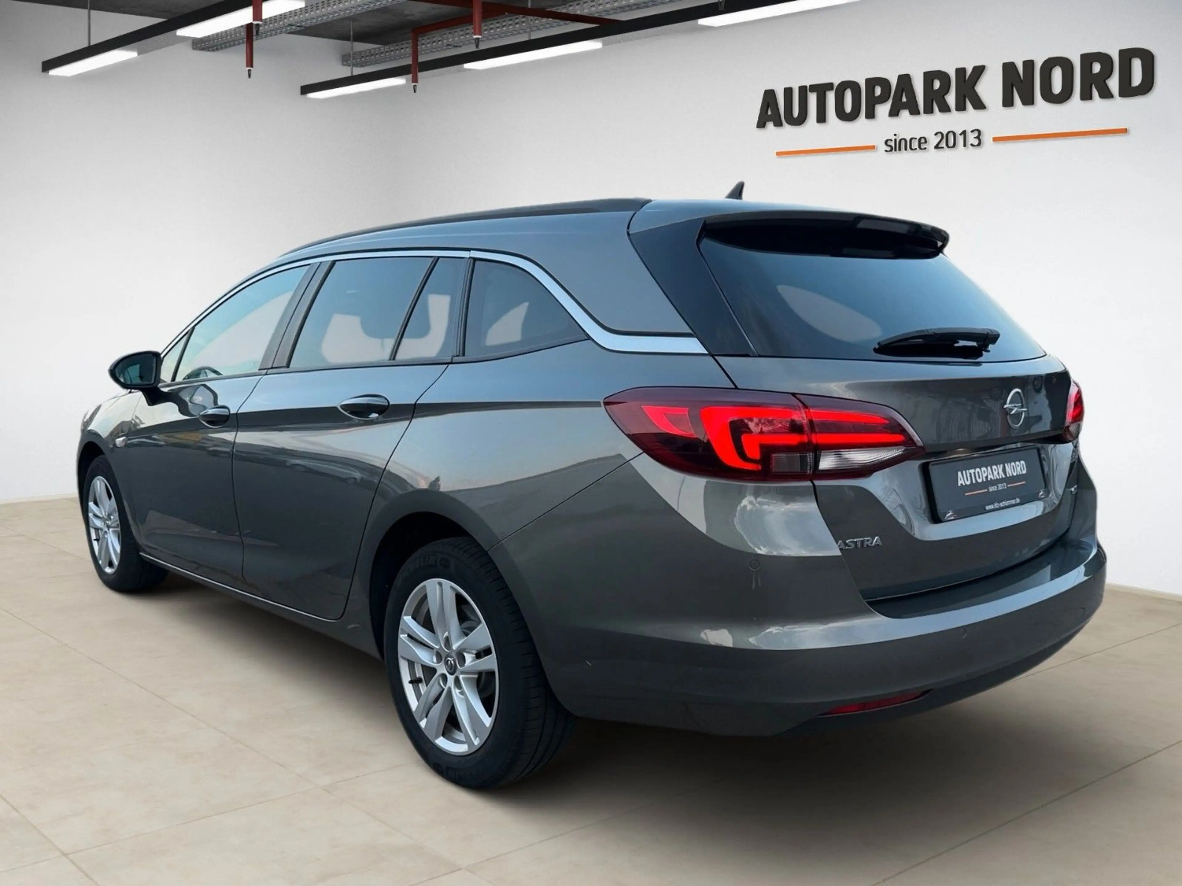 Opel Astra K Sports Tourer Business/LED/SHZ/TEMP/NAVI — photo 3