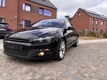 1.4 TSI-2010-206.000km-navigation-Etat Showroom