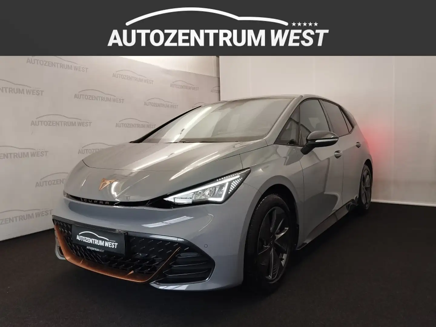 CUPRA Born 62kWh...Navi/RFK/LED mit Wärmepumpe Grau - 1