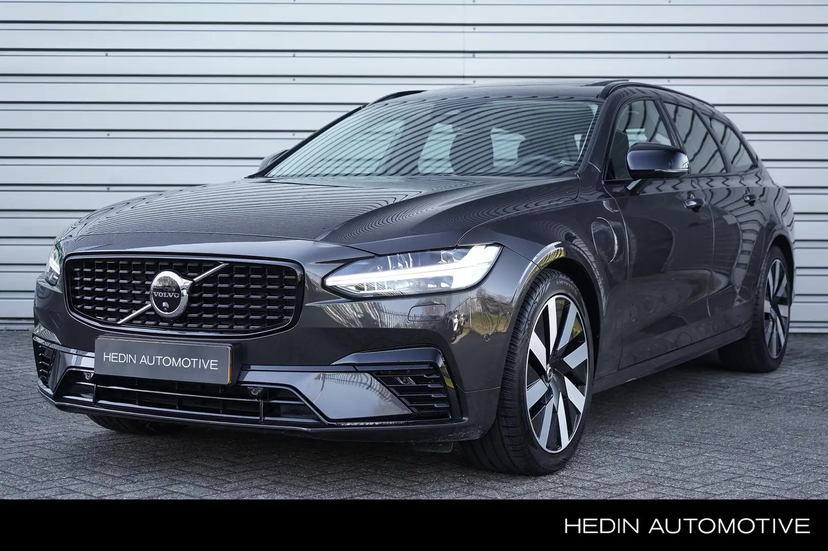 Volvo V90 2.0 T6 Plug-in hybrid AWD Ultra Dark Volvo V90 2.0 Gris - 1