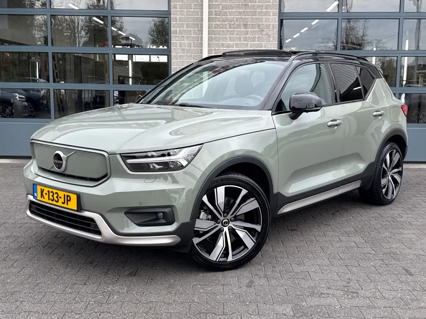 Volvo XC40 Recharge P8 AWD R-Design | ELEKTR. TREKHAAK | HARM Vert - 1
