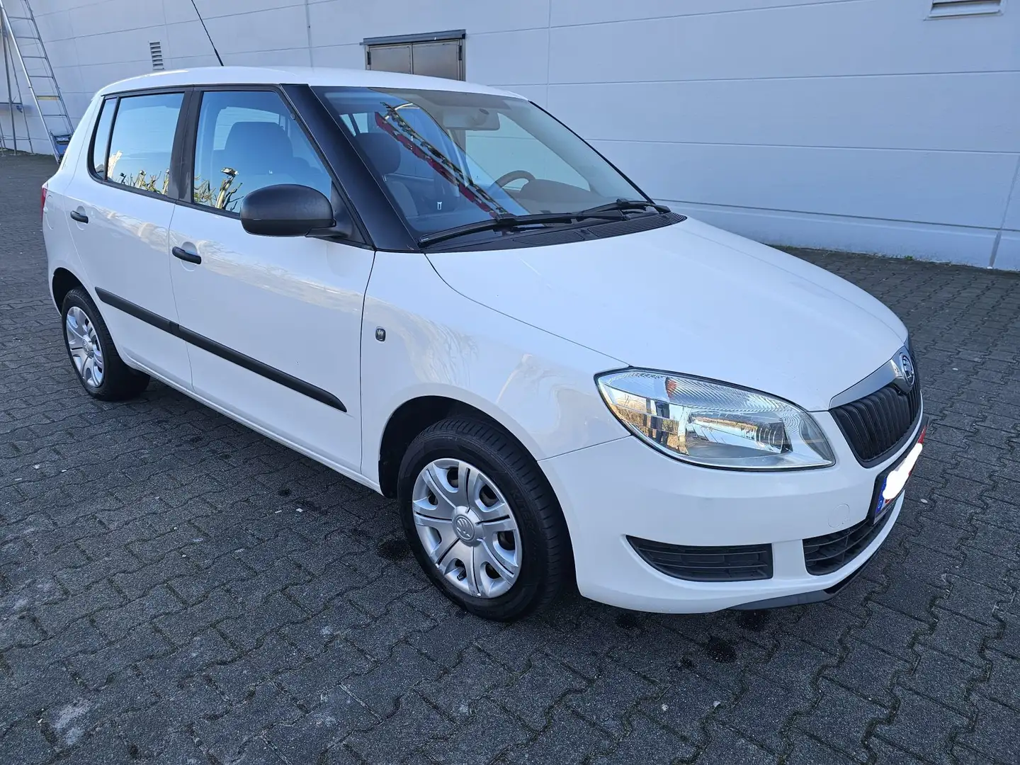 Skoda Fabia Finanzierung  ohne Anzahlung möglich. Blanc - 2