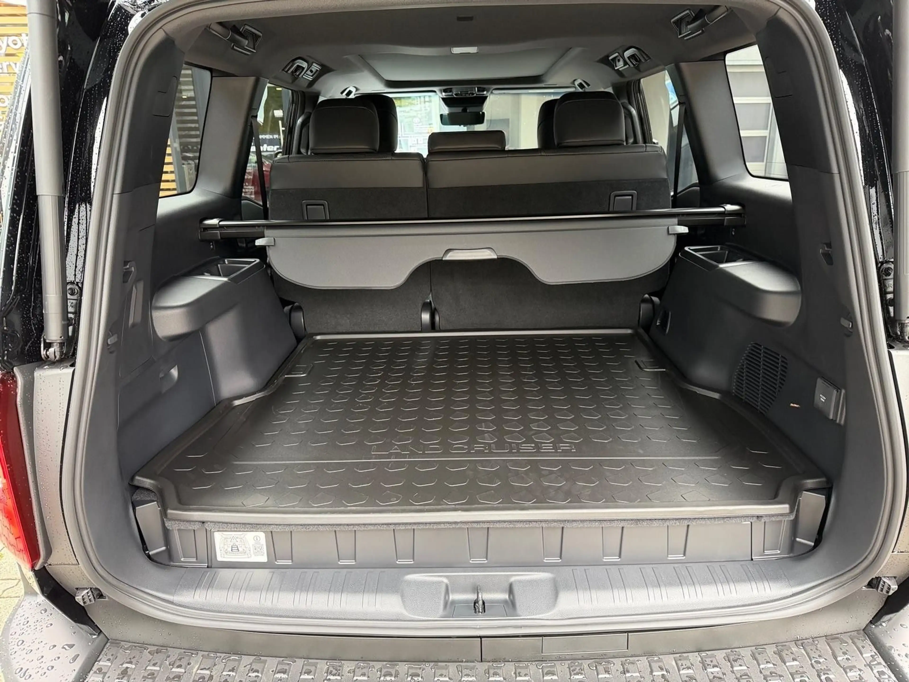 Toyota Land Cruiser Lounge 2,8 D-4D AWD +Panoramadach — photo 10