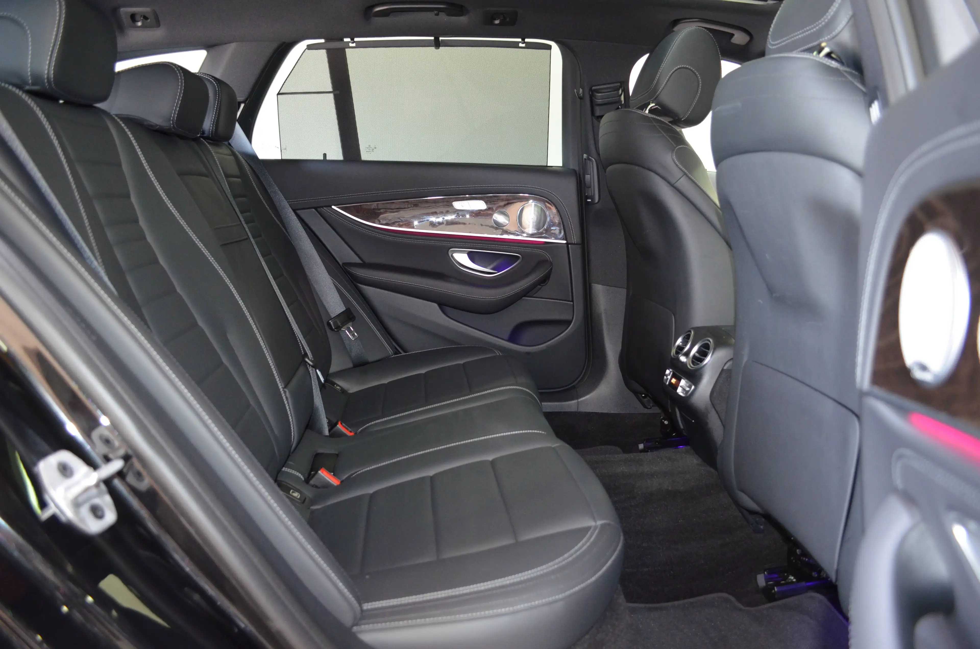 Mercedes-Benz E 400 D T 4M AMG-LINE"AIRMTC"SDACH"HUP"MMY"NAPPA"DISTR+"SOUND" — photo 14