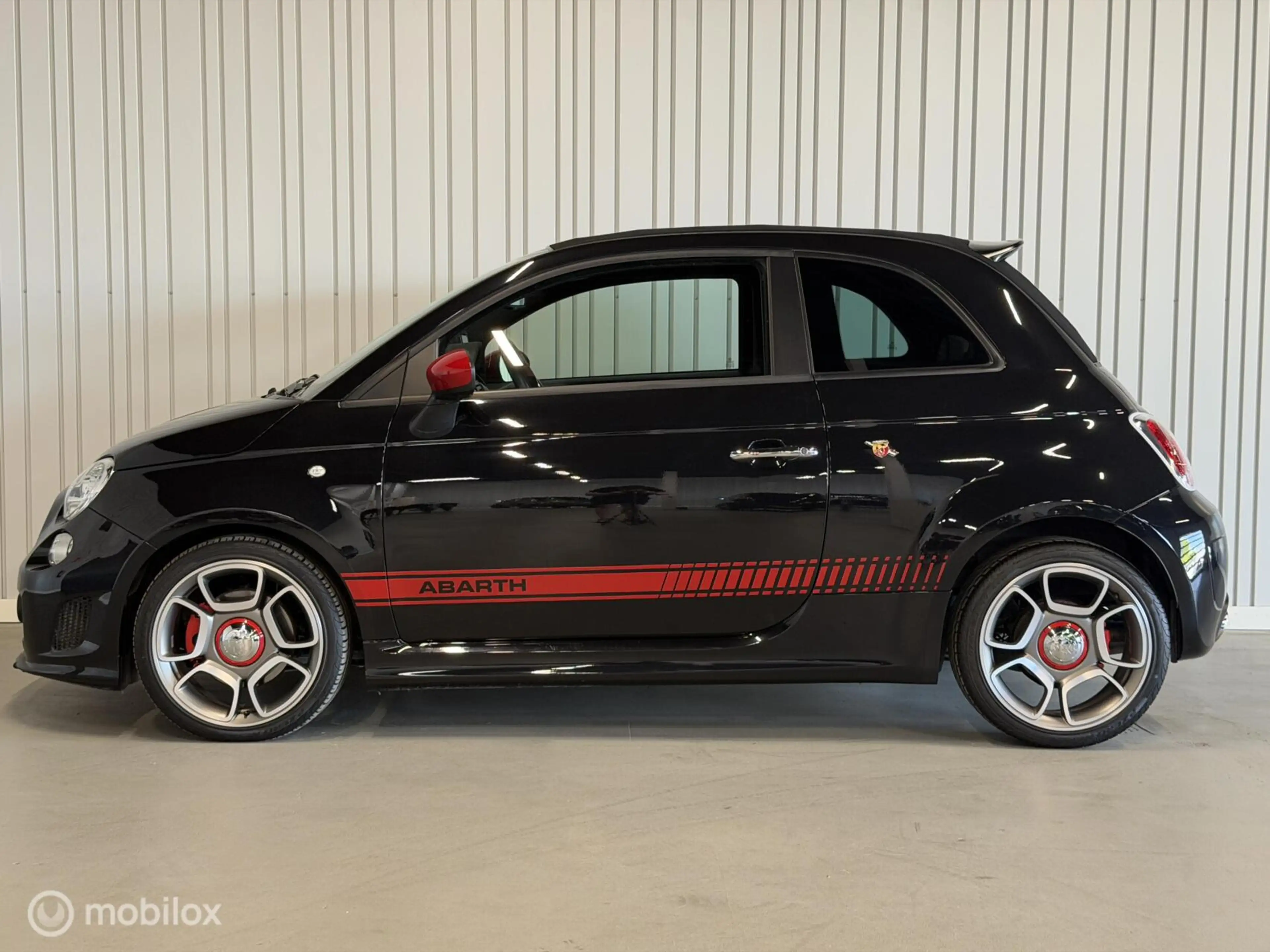 Fiat 500C Abarth 1.4 T-Jet Scorpione — photo 2