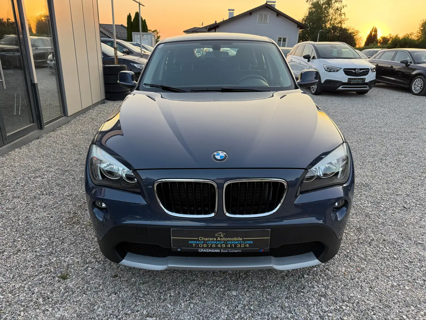BMW X1 xDrive18d Blau - 2