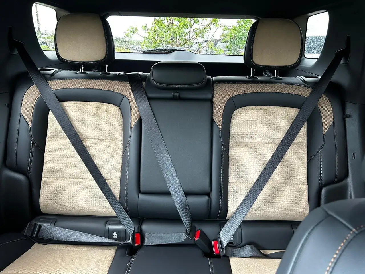 Chevrolet Equinox photo Chevrolet Equinox
