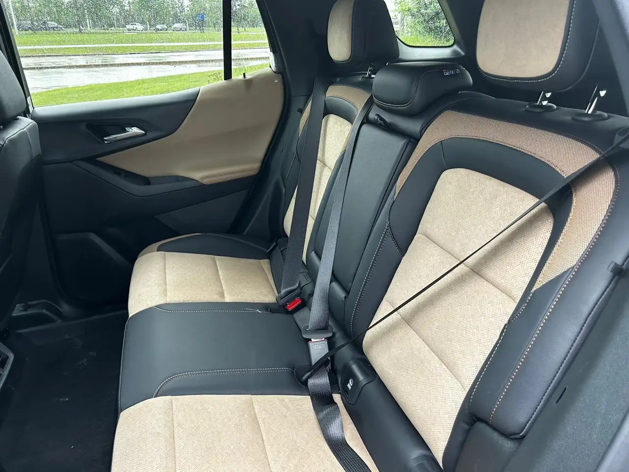 Chevrolet Equinox photo Chevrolet Equinox