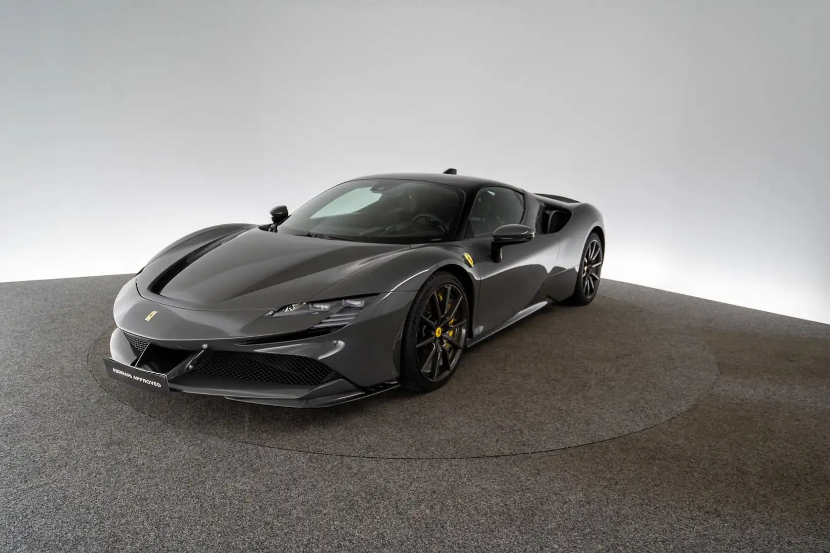 Ferrari SF90 Stradale Assetto Fiorano Ferrari SINGEN - 2