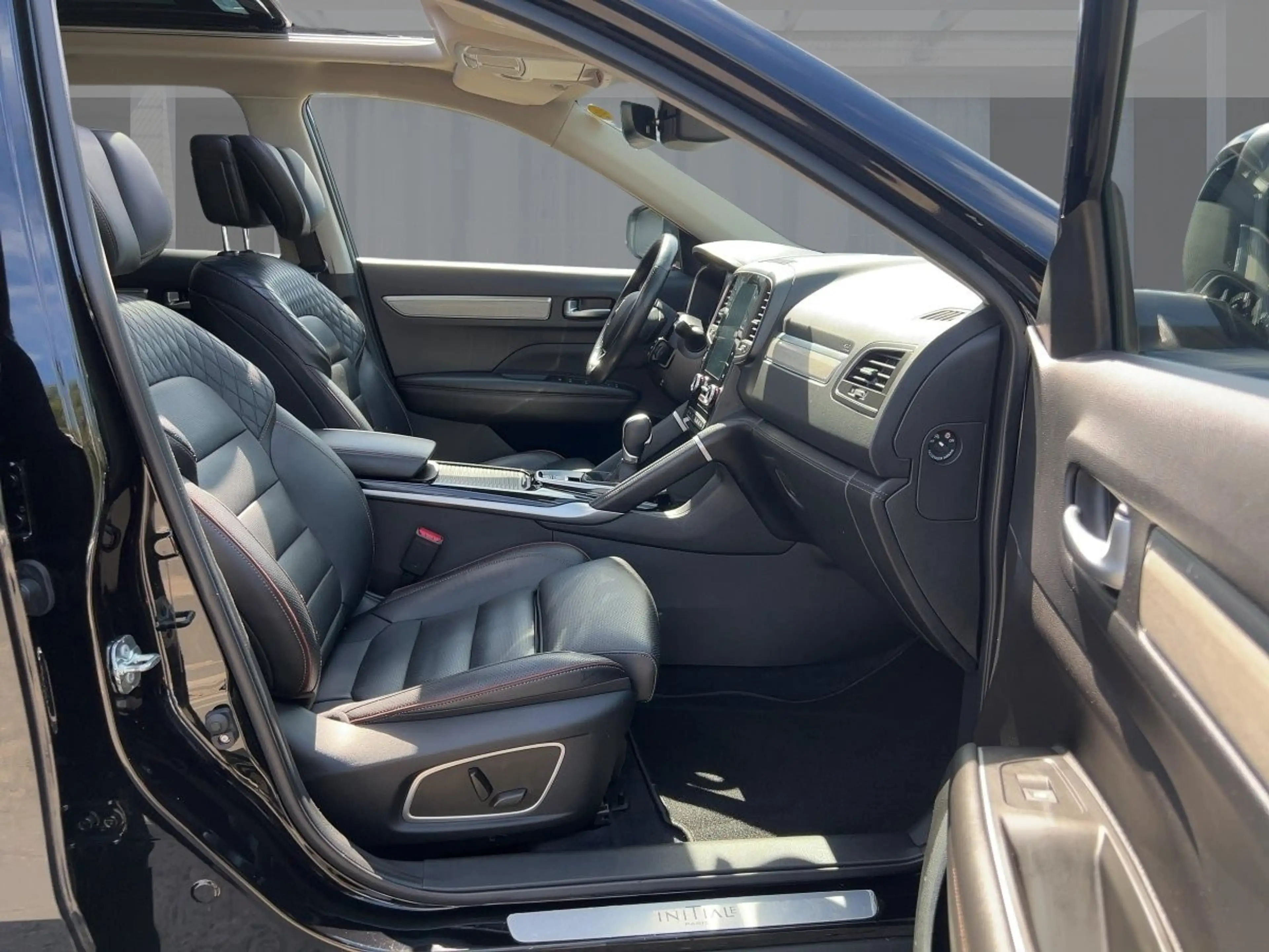 Renault Koleos 2.0 DCI 185 INITIALE PARIS AUTOMATIK iphone 17 geschenkt — photo 8