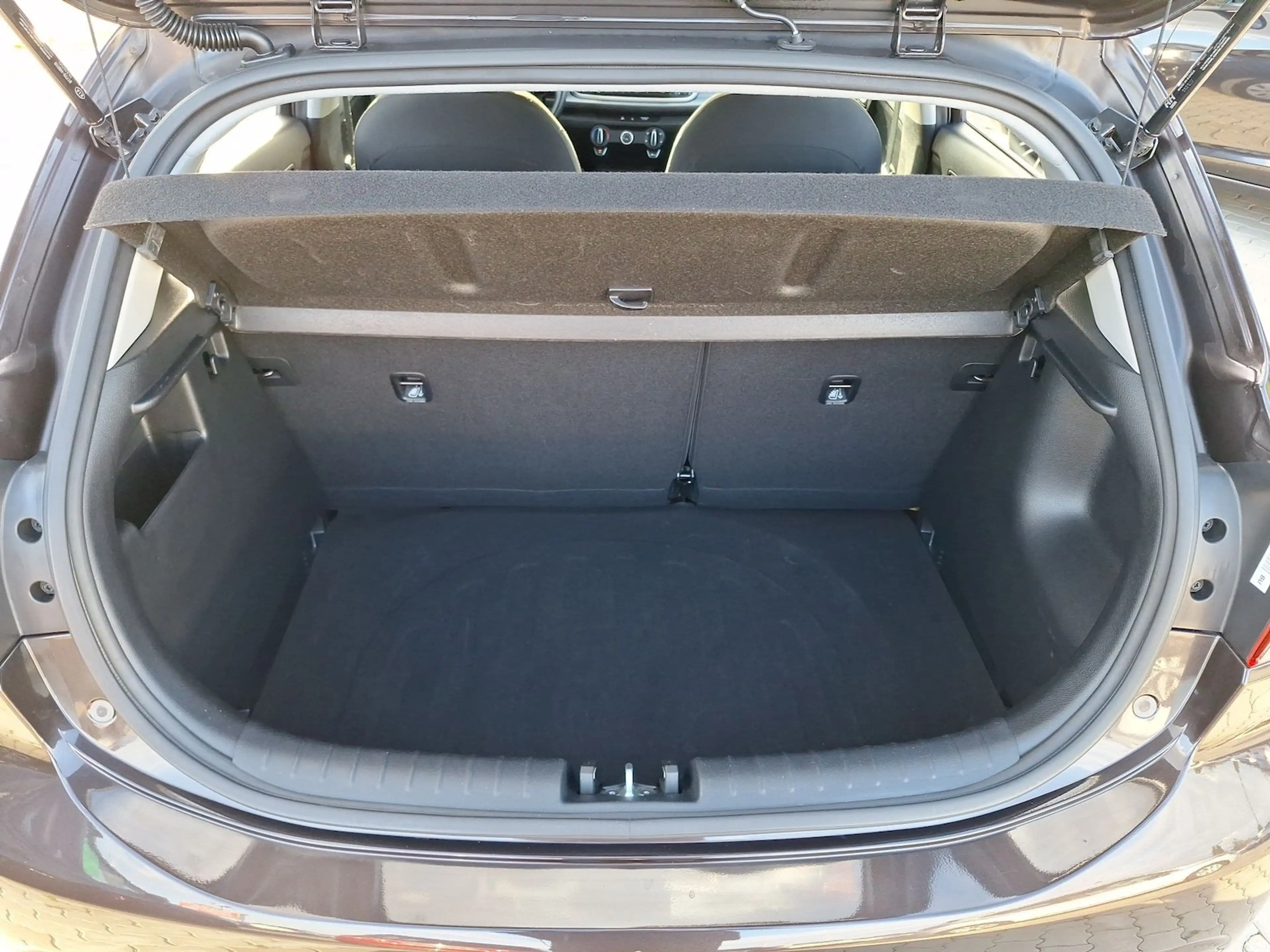 Kia Rio Attract scheckheftgepflegt*Klima*USB/AUX/BT — photo 11