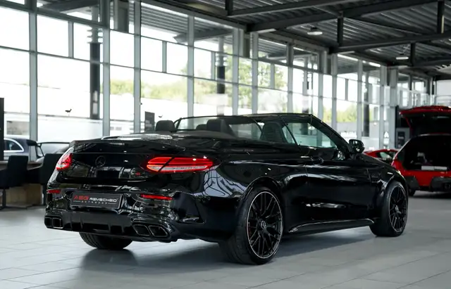 Mercedes-Benz C-Class view 8